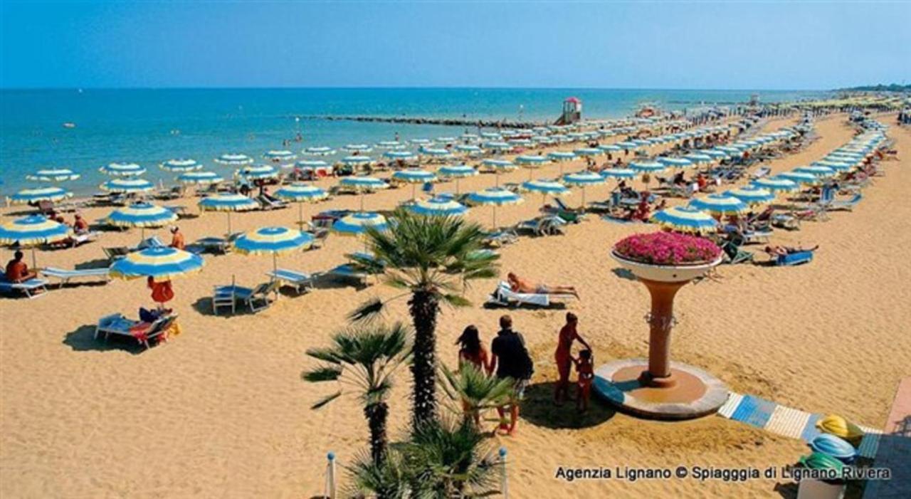 Lignano Close To The Beach Линьяно-Саббьядоро Экстерьер фото